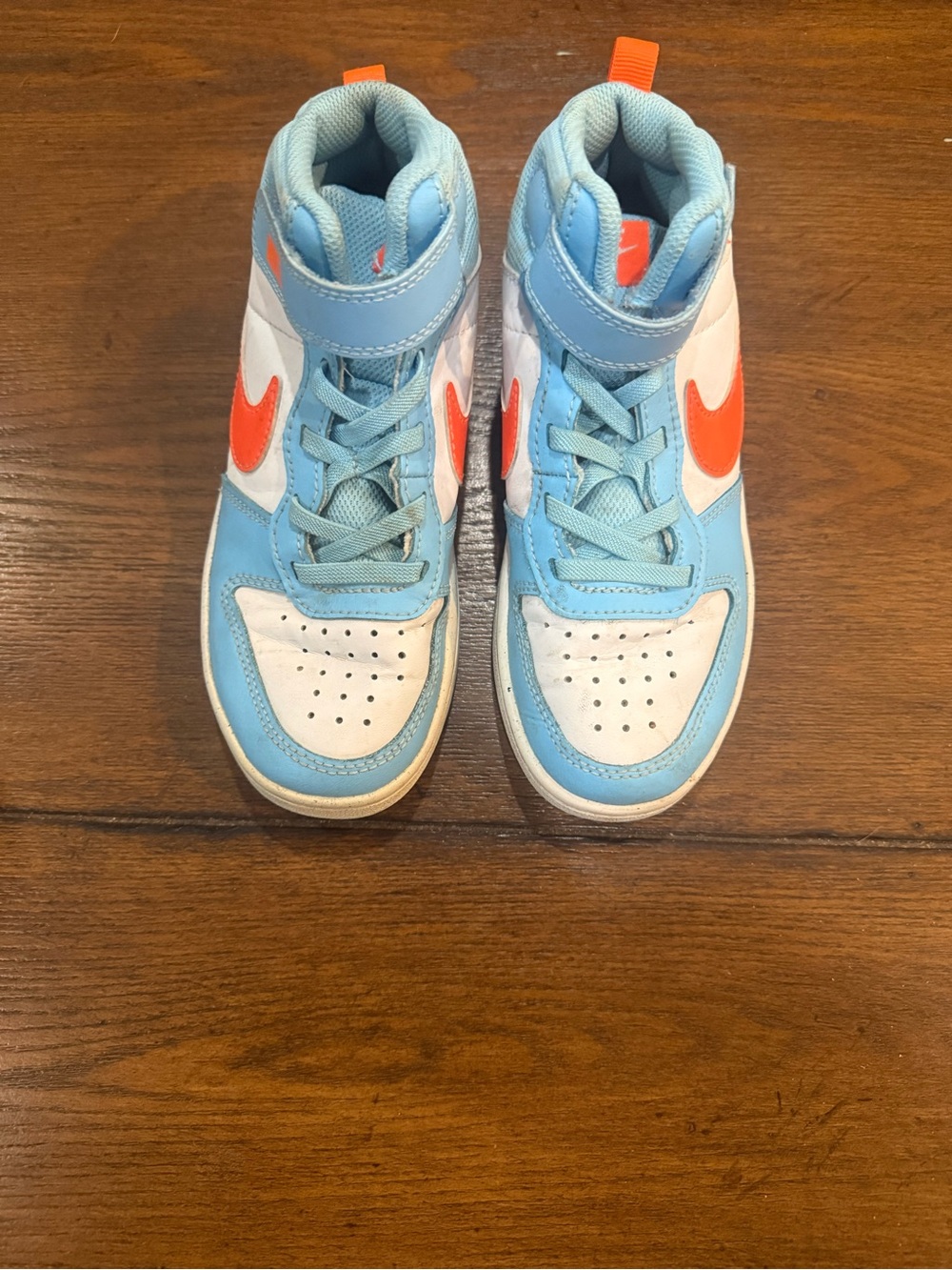 Nike Kids High-Top Sneakers in Light Blue, White & Orange